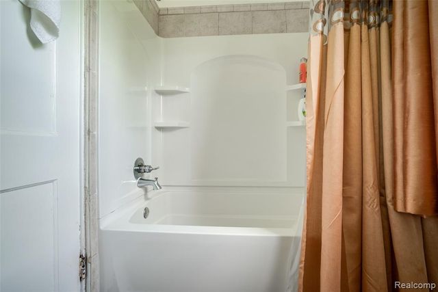 702 Fernhill Street, Highland Park, MI 48203