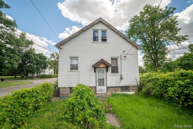702 Fernhill Street, Highland Park, MI 48203