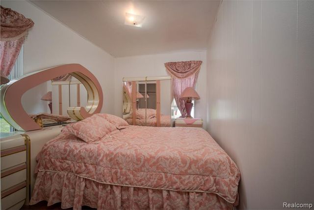 702 Fernhill Street, Highland Park, MI 48203