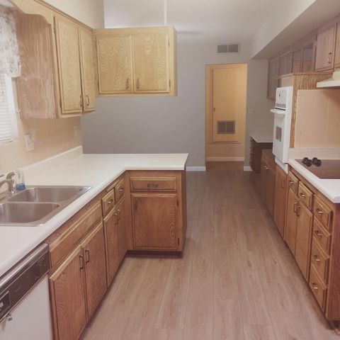 9922 W Pinehurst Drive, Sun City, AZ 85351