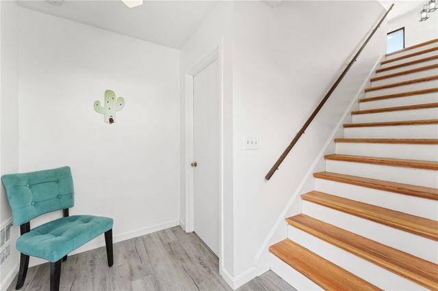 694 Orleans Court, Warwick, RI 02886