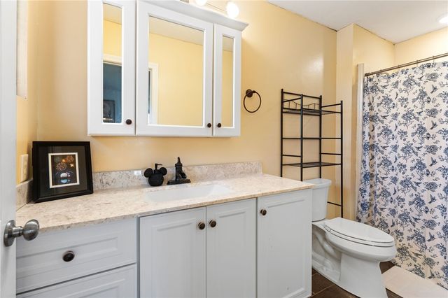 694 Orleans Court, Warwick, RI 02886