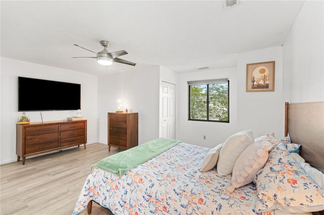 694 Orleans Court, Warwick, RI 02886