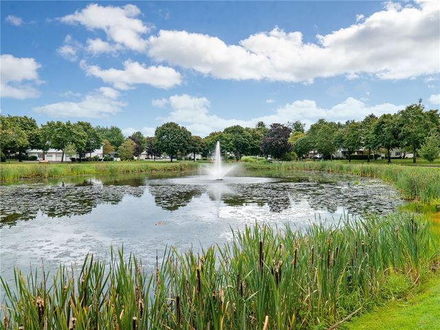 694 Orleans Court, Warwick, RI 02886