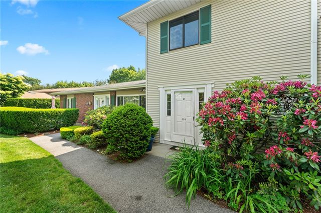 694 Orleans Court, Warwick, RI 02886