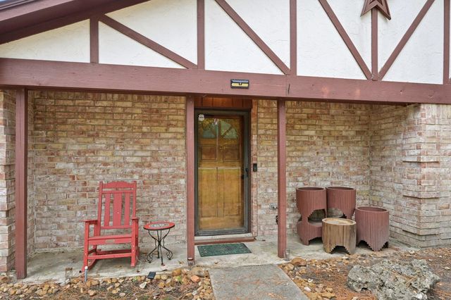 2007 Diane Street, Pinehurst, TX 77362