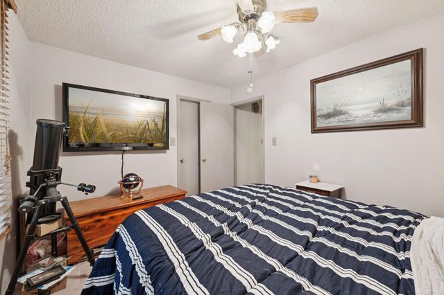 2007 Diane Street, Pinehurst, TX 77362