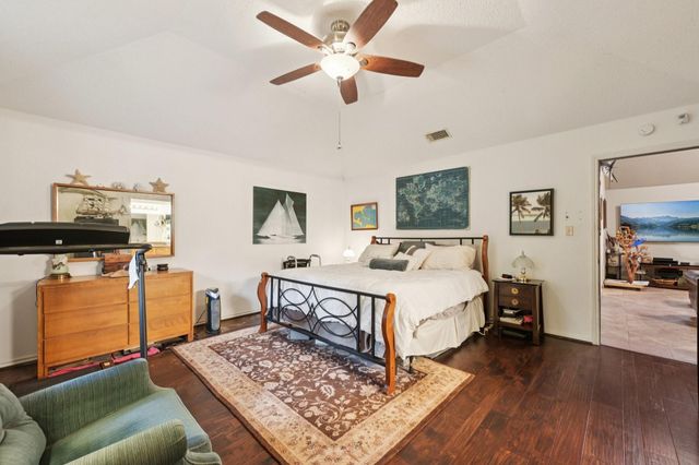 2007 Diane Street, Pinehurst, TX 77362