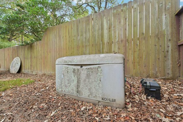 2007 Diane Street, Pinehurst, TX 77362