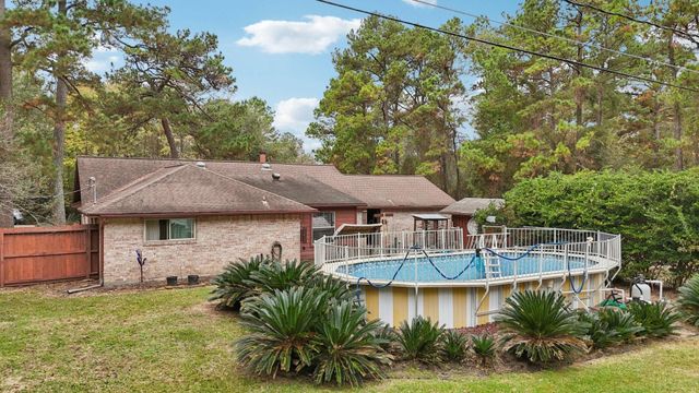 2007 Diane Street, Pinehurst, TX 77362