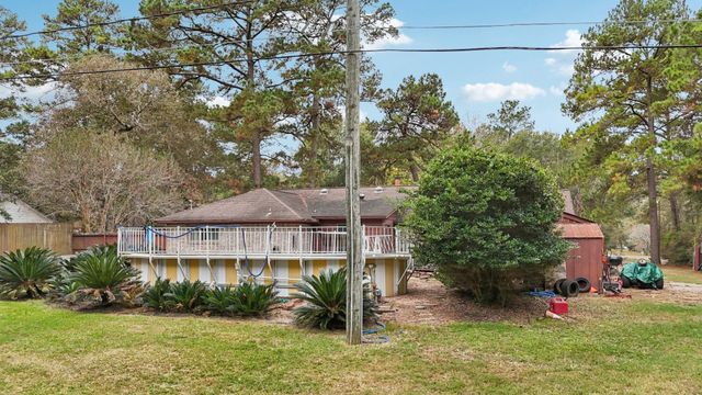 2007 Diane Street, Pinehurst, TX 77362