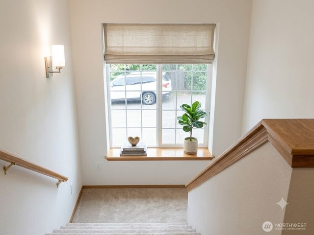 1961 NE Green Glen Lane, Bremerton, WA 98311