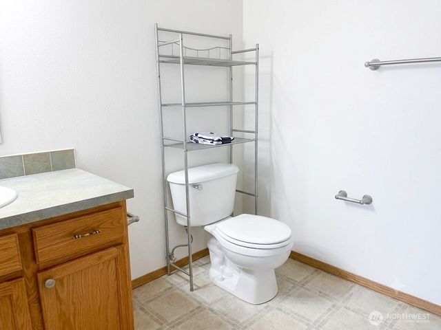 1961 NE Green Glen Lane, Bremerton, WA 98311