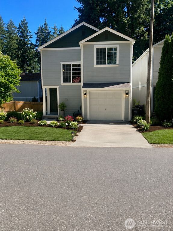 1961 NE Green Glen Lane, Bremerton, WA 98311