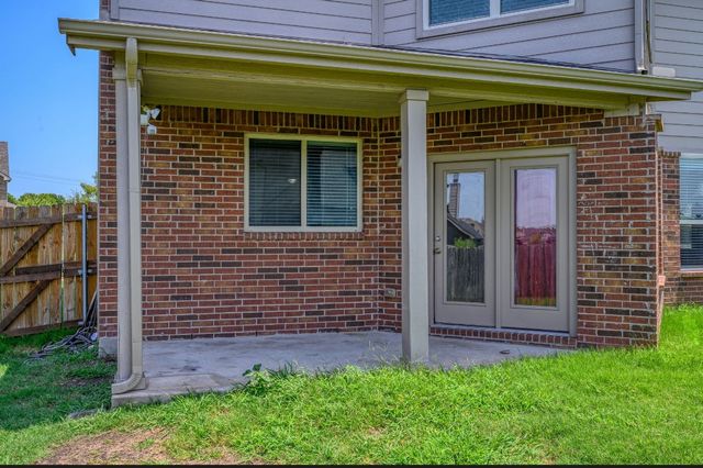 800 Cormorant Drive, Sherman, TX 75092