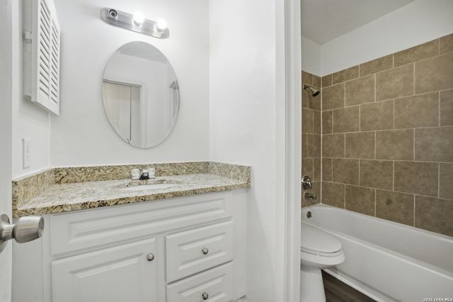 5722 Misty Glen, San Antonio, TX 78247