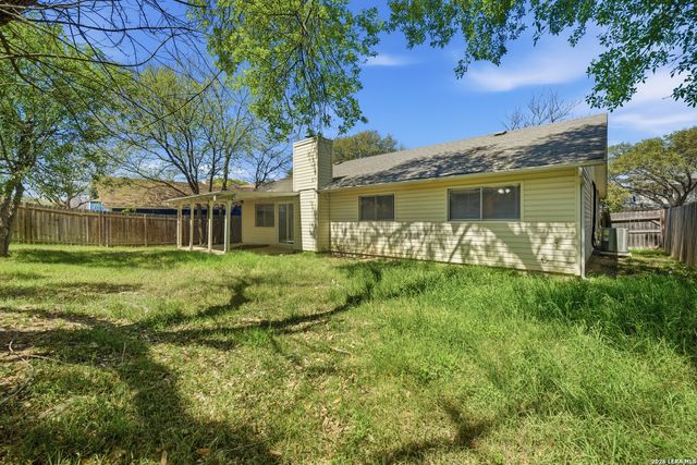 5722 Misty Glen, San Antonio, TX 78247