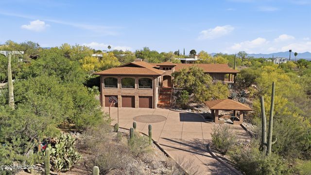6602 N Catalina Avenue, Tucson, AZ 85718