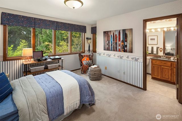 9607 208th Avenue NE, Redmond, WA 98053