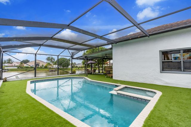 8321 Bonita Isle Dr Drive, Lake Worth, FL 33467