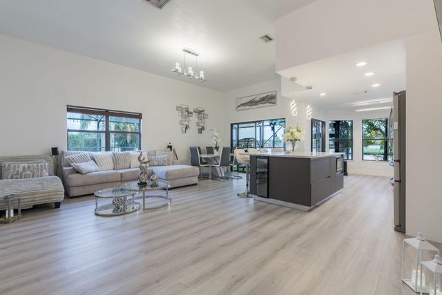 8321 Bonita Isle Dr Drive, Lake Worth, FL 33467