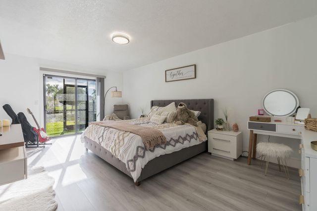 8321 Bonita Isle Dr Drive, Lake Worth, FL 33467