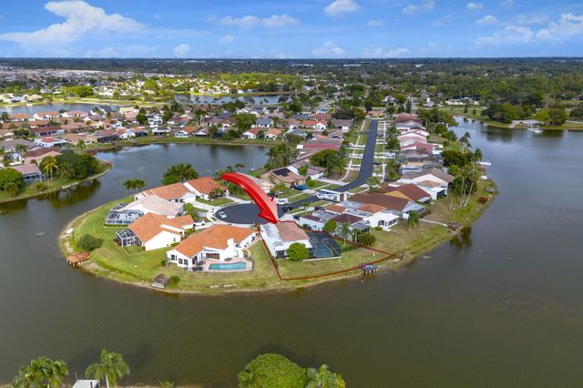 8321 Bonita Isle Dr Drive, Lake Worth, FL 33467