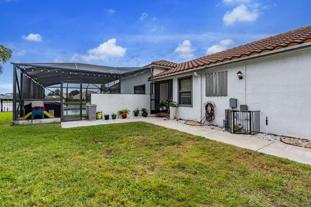 8321 Bonita Isle Dr Drive, Lake Worth, FL 33467