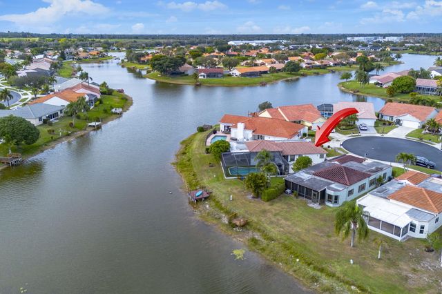 8321 Bonita Isle Dr Drive, Lake Worth, FL 33467