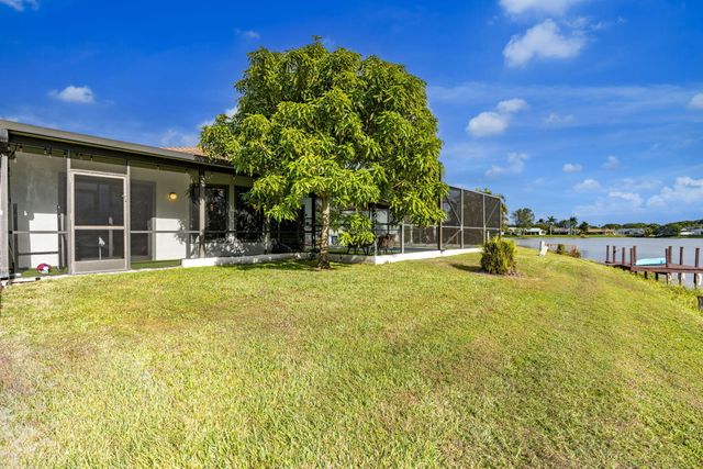 8321 Bonita Isle Dr Drive, Lake Worth, FL 33467