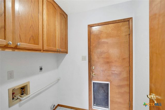 124 Country Gardens, La Vernia, TX 78121