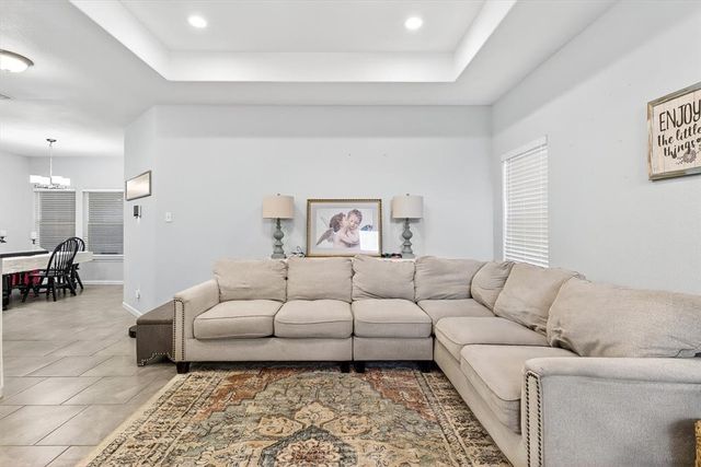 6402 Williams Dr, Corpus Christi, TX 78412