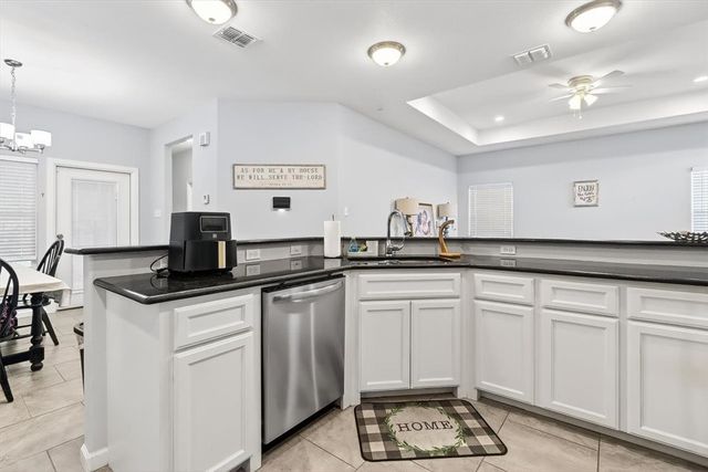 6402 Williams Dr, Corpus Christi, TX 78412