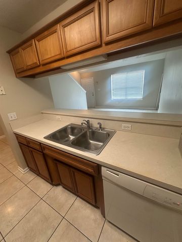 2525 Hartsfield Road Unit #21, Tallahassee, FL 32303