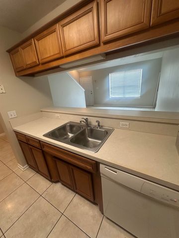 2525 Hartsfield Road Unit #21, Tallahassee, FL 32303