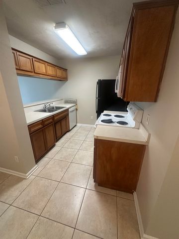 2525 Hartsfield Road Unit #21, Tallahassee, FL 32303