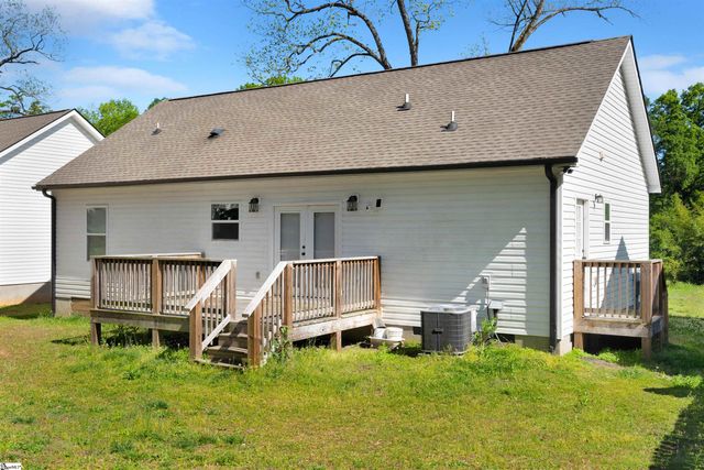 240 Stone Avenue, Spartanburg, SC 29388