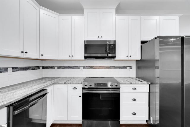 240 Stone Avenue, Spartanburg, SC 29388