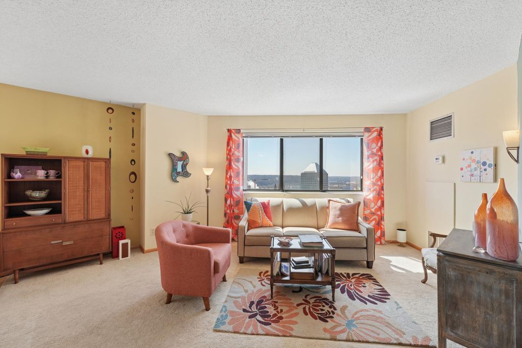 78 10th Street E 2702, Saint Paul, MN 55101 — exterior