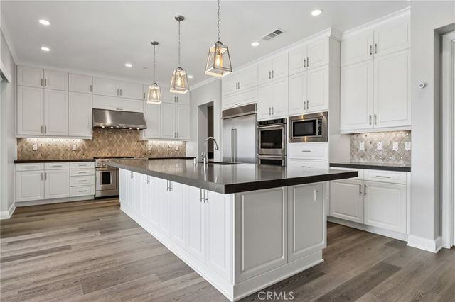 2552 Highland Oak Court, Trabuco Canyon, CA 92679