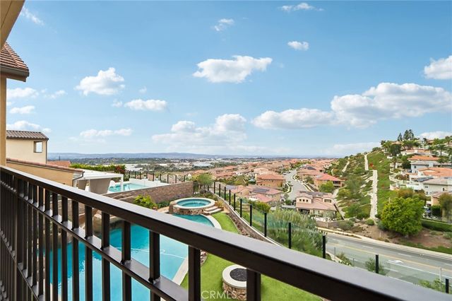 2552 Highland Oak Court, Trabuco Canyon, CA 92679