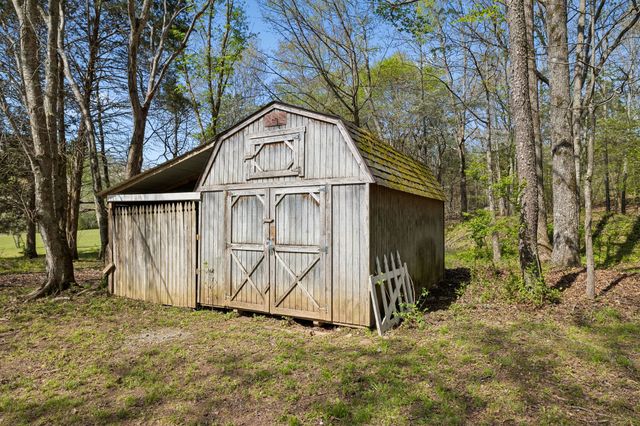 6100 Bell Branch Trl, Nunnelly, TN 37137
