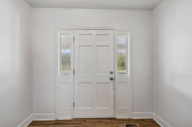 6100 Bell Branch Trl, Nunnelly, TN 37137