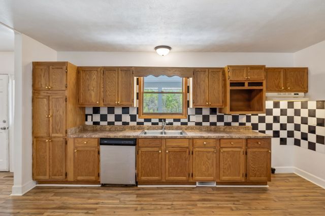 6100 Bell Branch Trl, Nunnelly, TN 37137