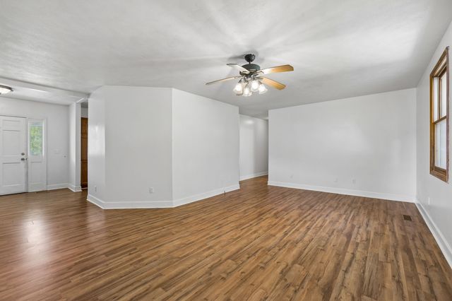 6100 Bell Branch Trl, Nunnelly, TN 37137