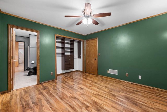 7841 Pathfinder LANE, West Bend, WI 53090