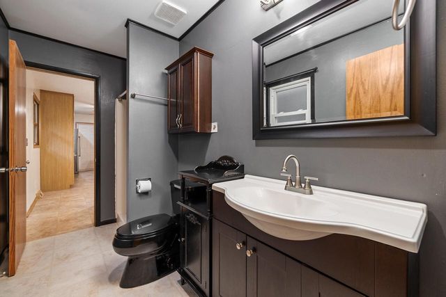 7841 Pathfinder LANE, West Bend, WI 53090
