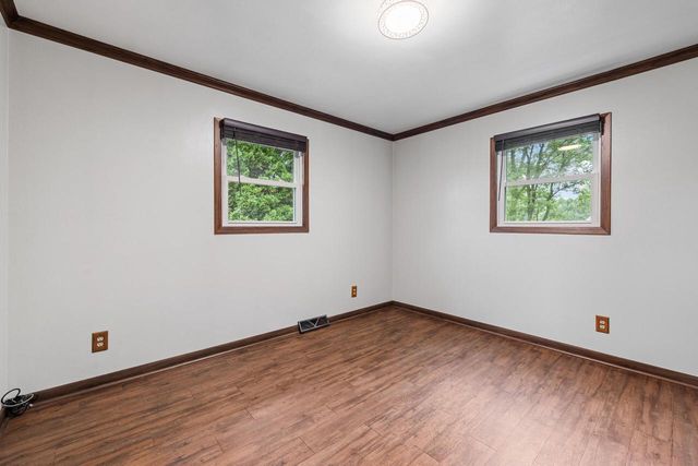 7841 Pathfinder LANE, West Bend, WI 53090