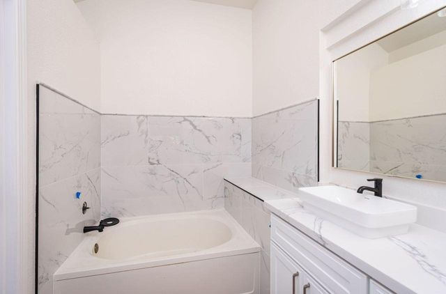 1955 Clearbrook Ct, Tracy, CA 95376