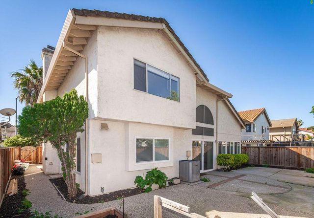 1955 Clearbrook Ct, Tracy, CA 95376